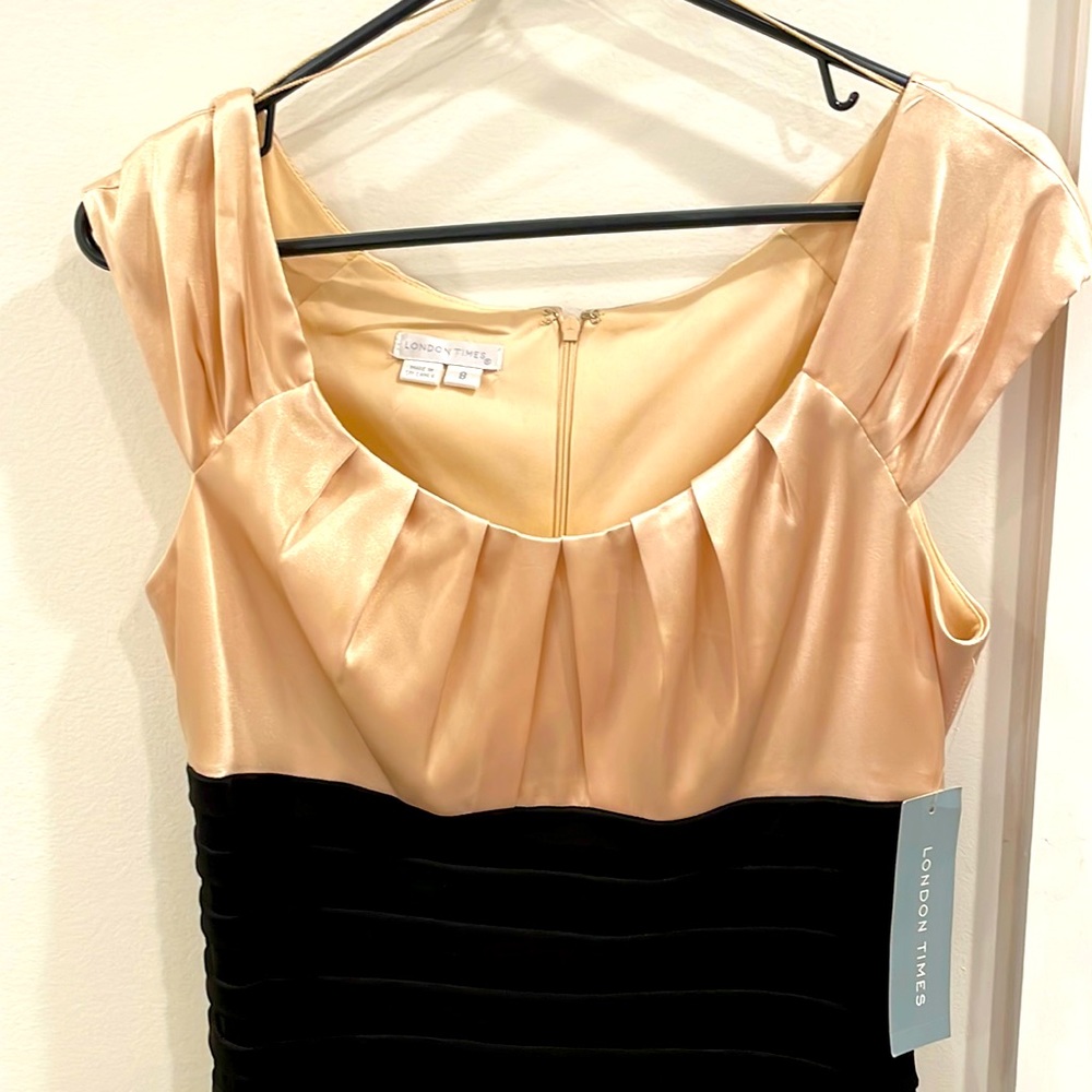 London Times dress, tags on, never worn